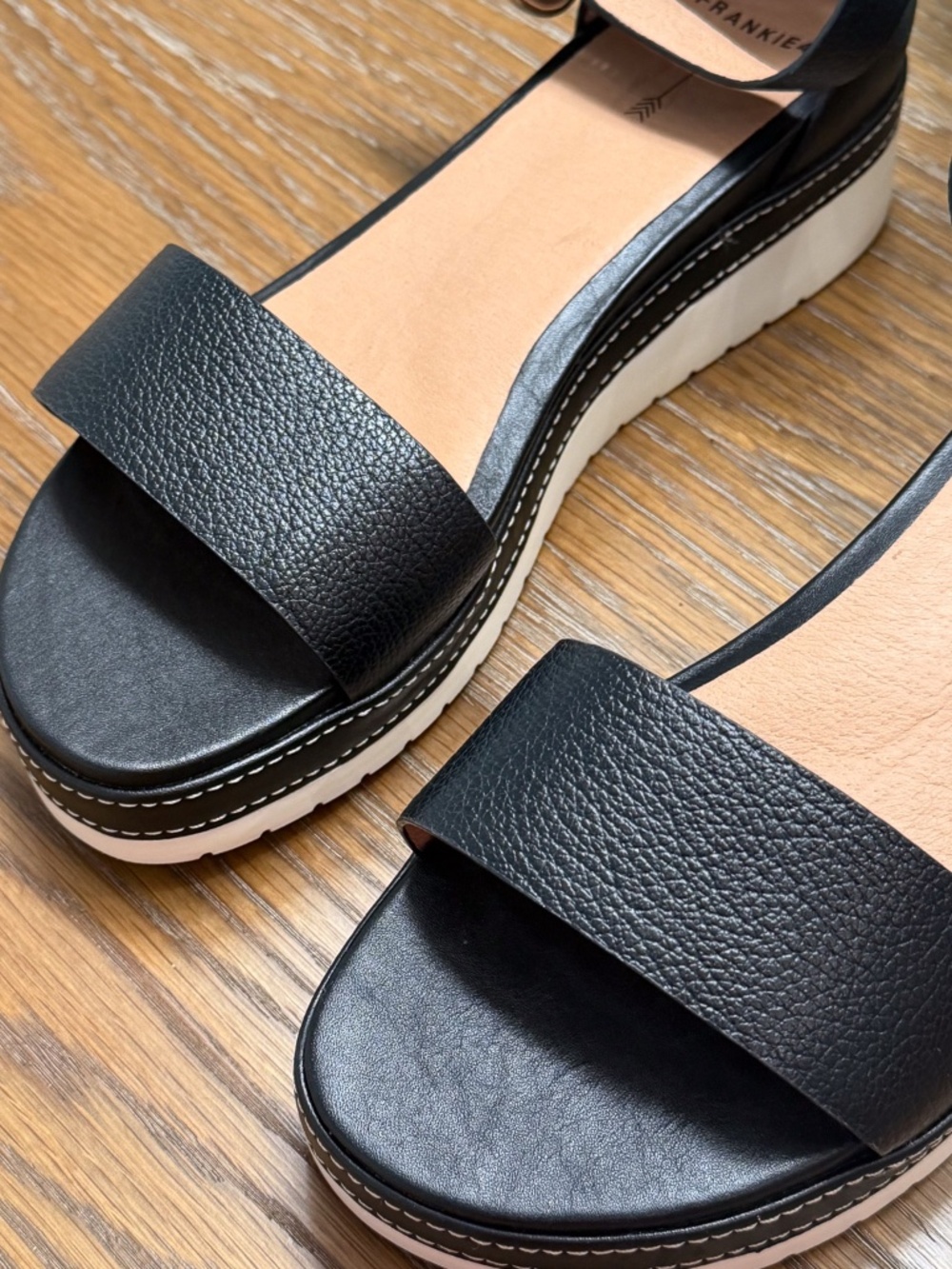 Frankie4 Sky Black Tumbled sandals - 8.5 - Picture 4 of 10